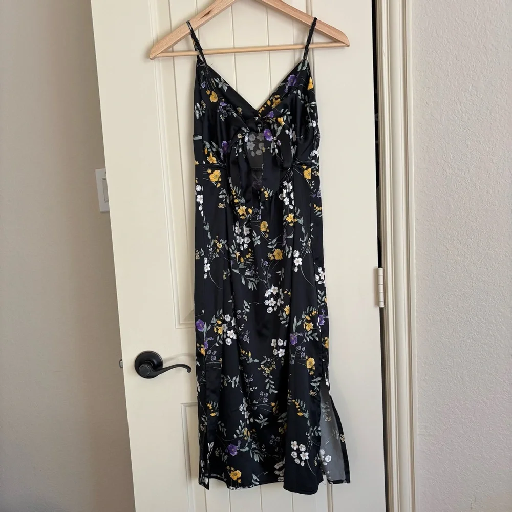 Floral Black Dress - Picture 3 of 5